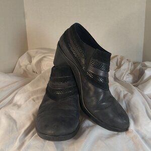 Mika Womens Shoes Size 9